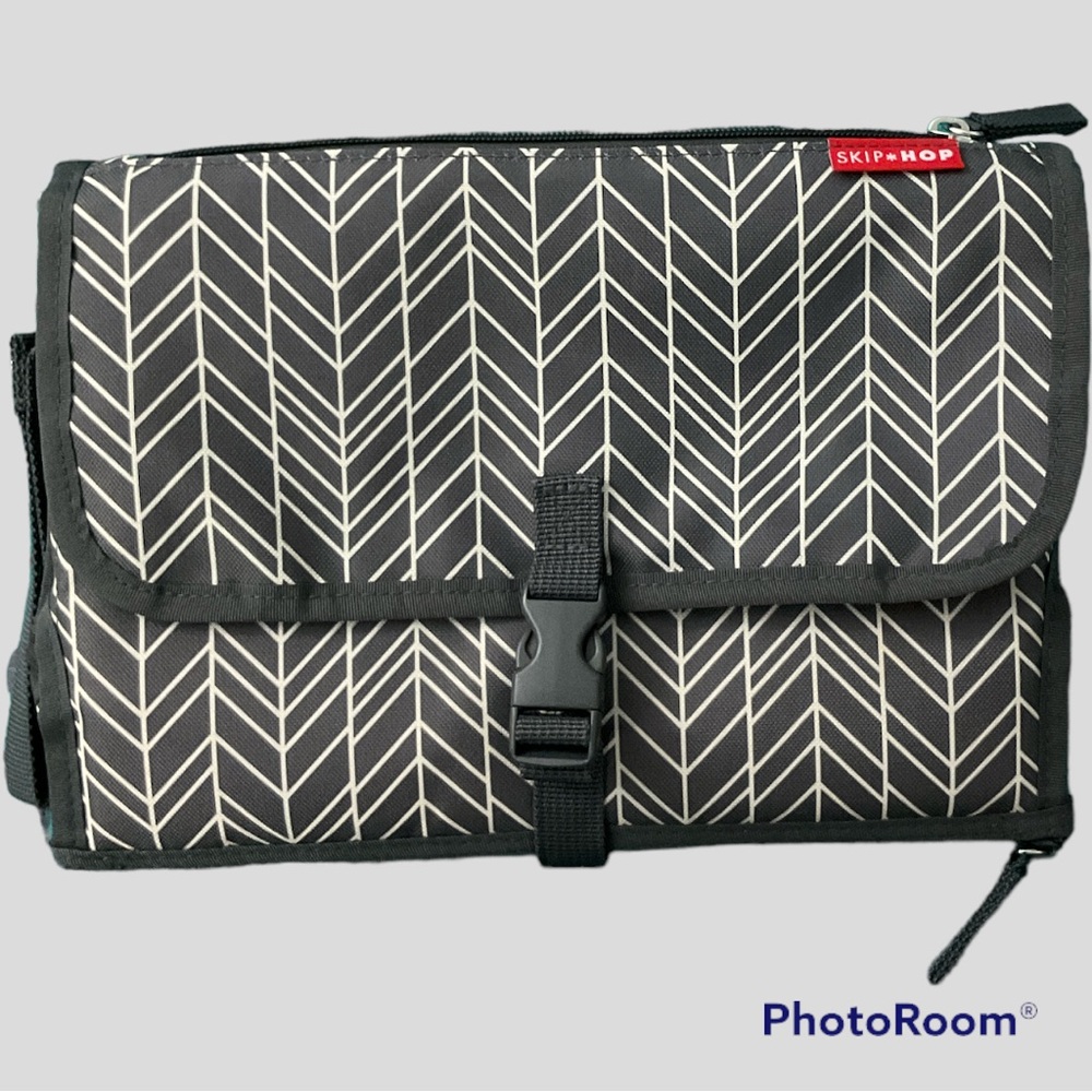 SKIPHOP Travel diaper changing and storage bag ** 3 for $25 **